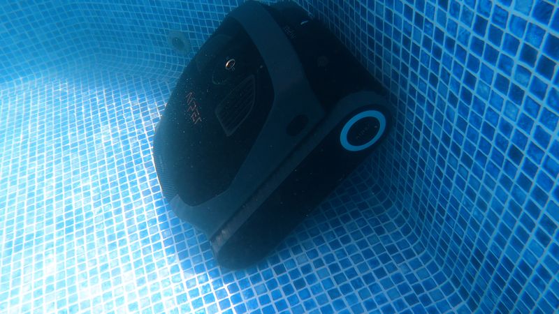 Aiper Scuba X1 Pro Review