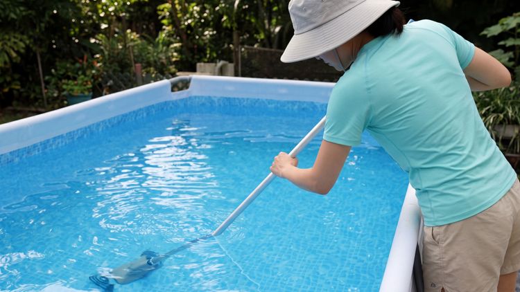 Move slowly, use the fine filter bag, and empty it often — that's the whole secret to sand and silt