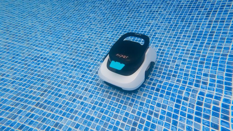 The Aiper Scuba SE is the best budget robotic pool cleaner under $200