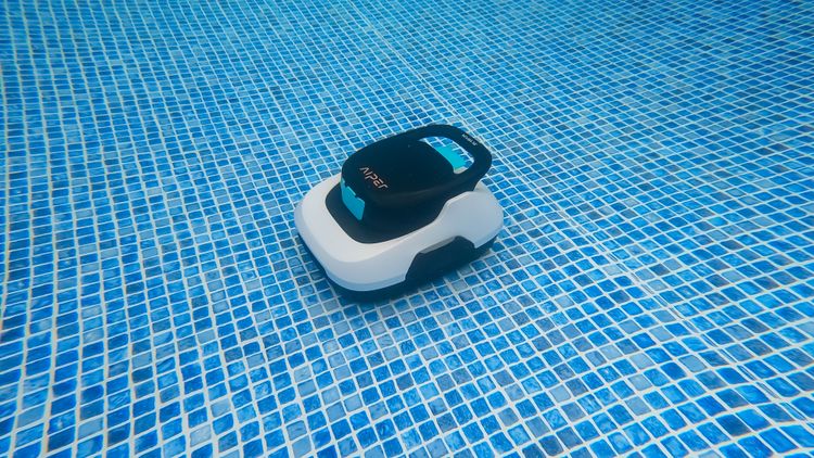 Cordless models, like this Aiper, simply aren't there yet.