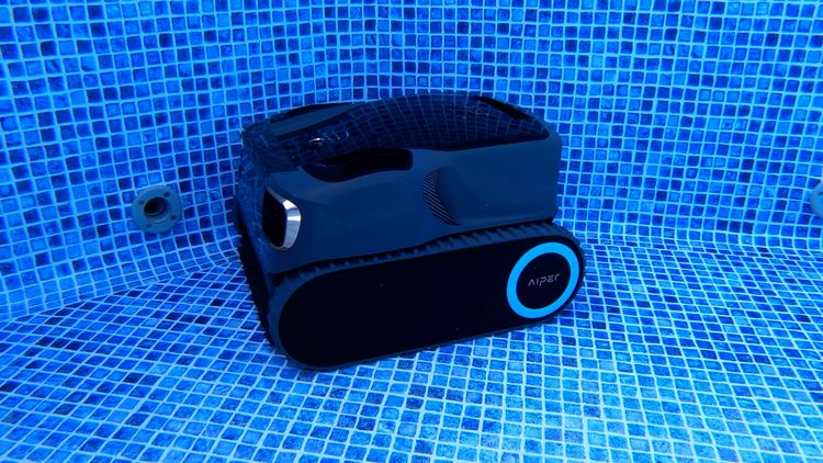 Aiper Scuba X1 Pro Max in our test pool