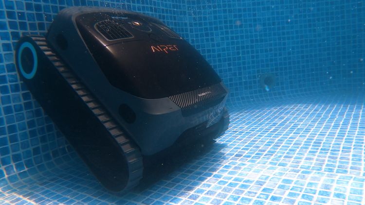 Aiper Scuba X1 Pro Cordless Pool Robot
