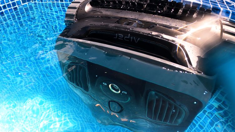 Aiper Scuba X1 Pro at the waterline
