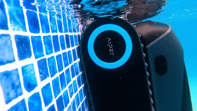Reflecting on the Aiper Scuba X1 Cordless Pool Cleaner