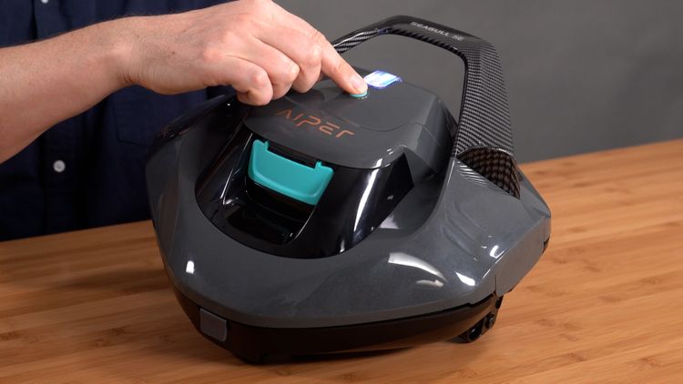 Aiper Seagull SE Cordless Robotic Pool Cleaner