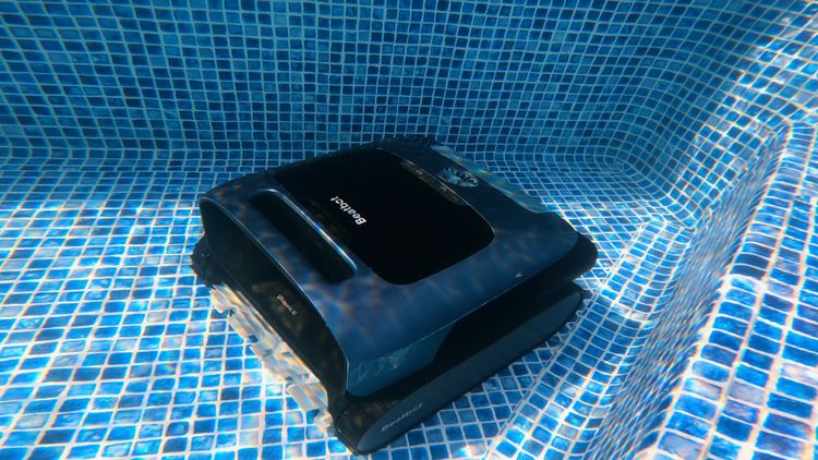 Testing the Beatbot AquaSense 2 Pro in my pool