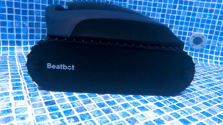 The AquaSense 2 is the budget option in the Beatbot lineup