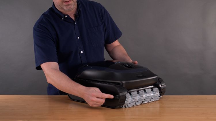 New side rollers help prevent wall scratches