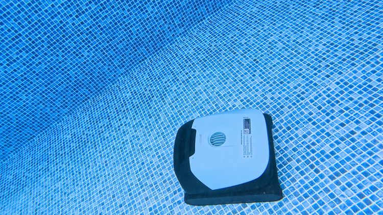 The Beatbot Sora 10 is well-built, but I'd still pick a corded robot