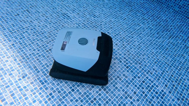 The Sora 10 climbing the wall toward the waterline