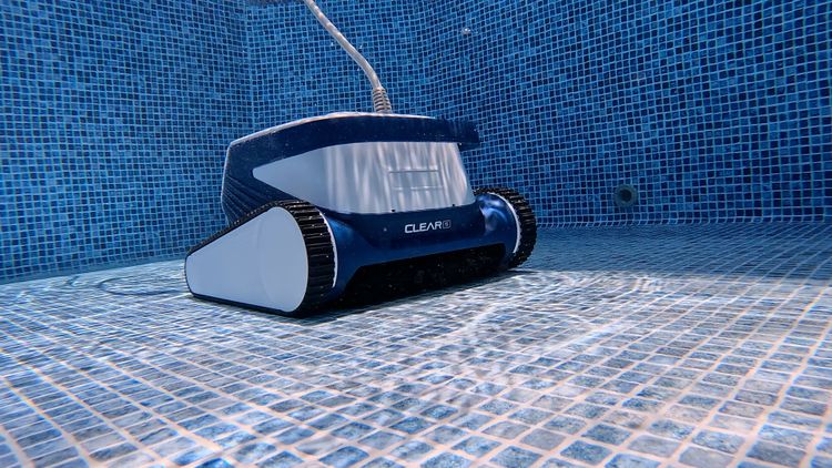 The Clear S is Pool Nerd Approved