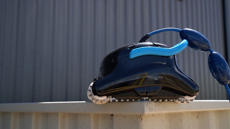 The new Dolphin Nautilus CC Plus swaps several blue accents for black