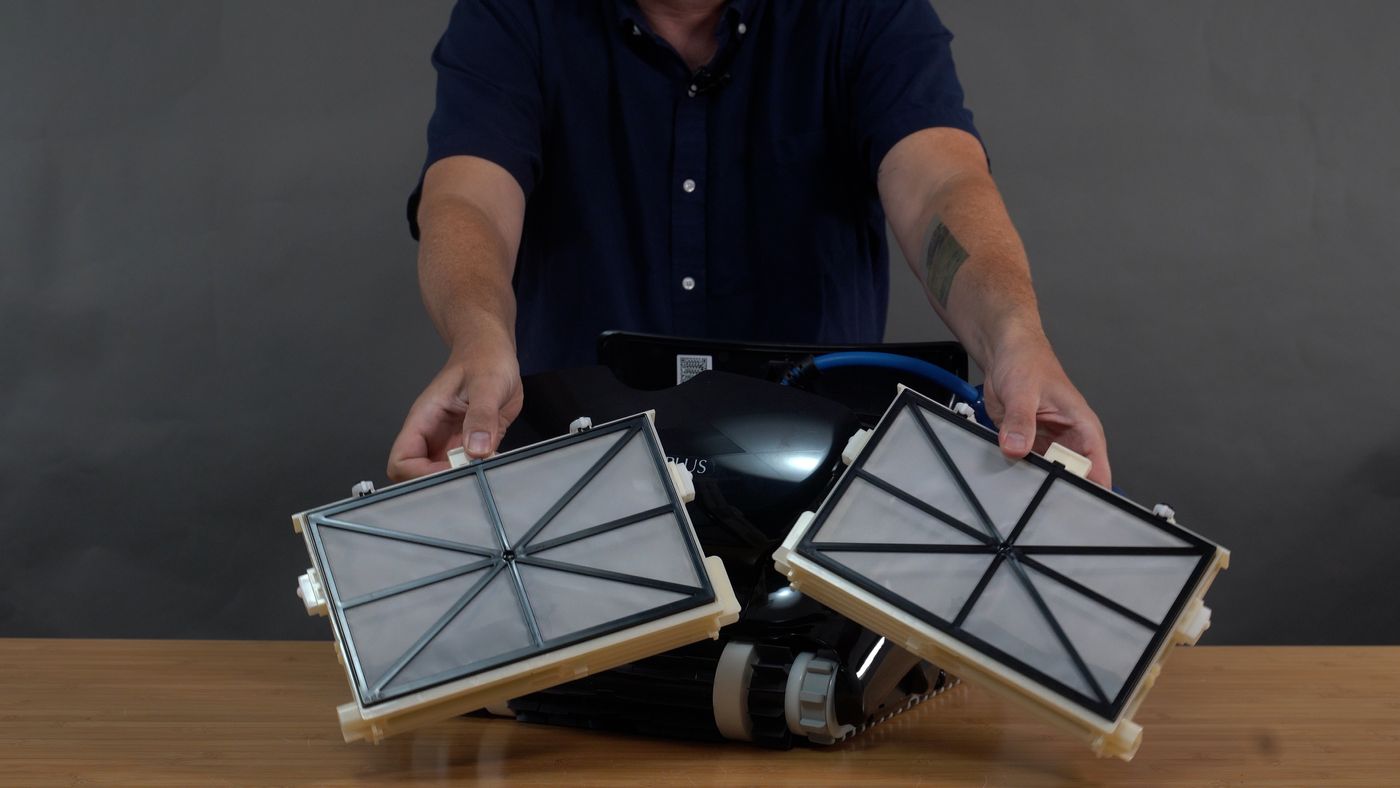 Dual cartridge filtration on the CC Plus — more surface area, same standard mesh