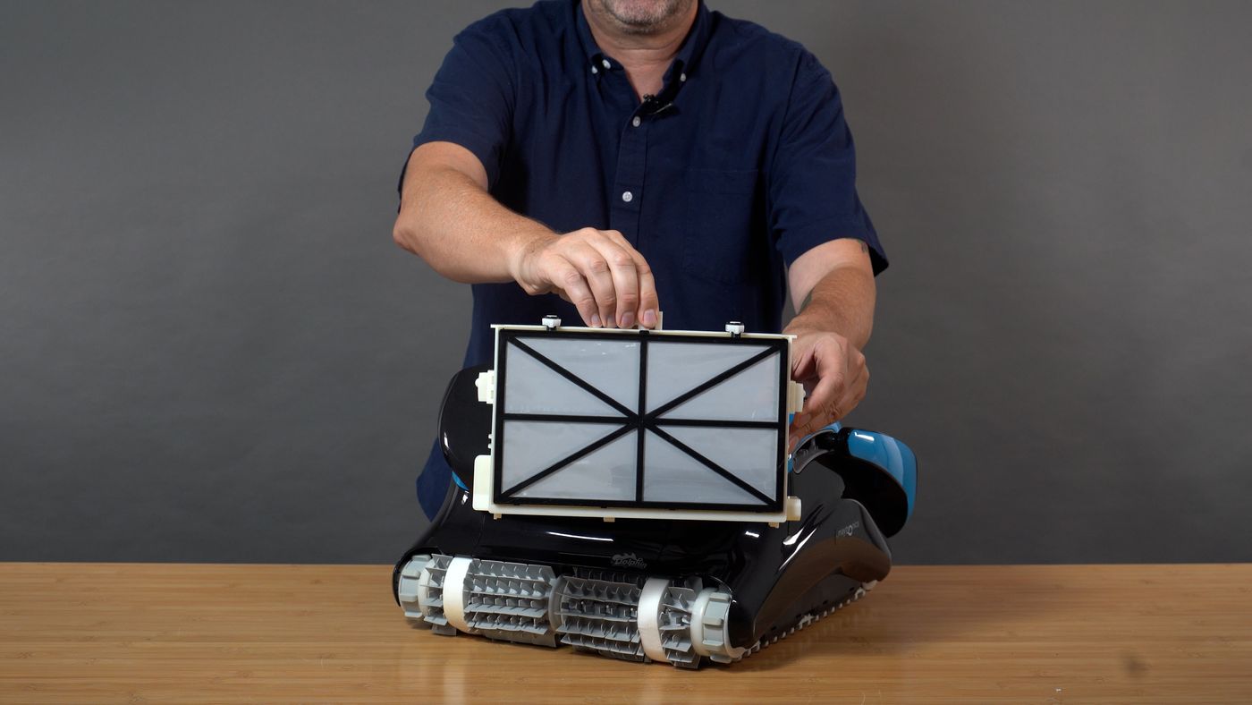 Top-load filter access on the CC Supreme