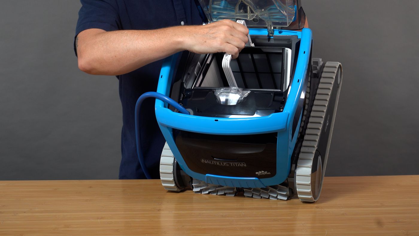 Lifting the basket out from the top — no flipping the robot over