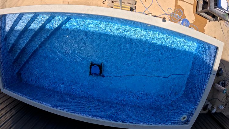 For simple pools and floor-only cleaning, the Nautilus CC does the job