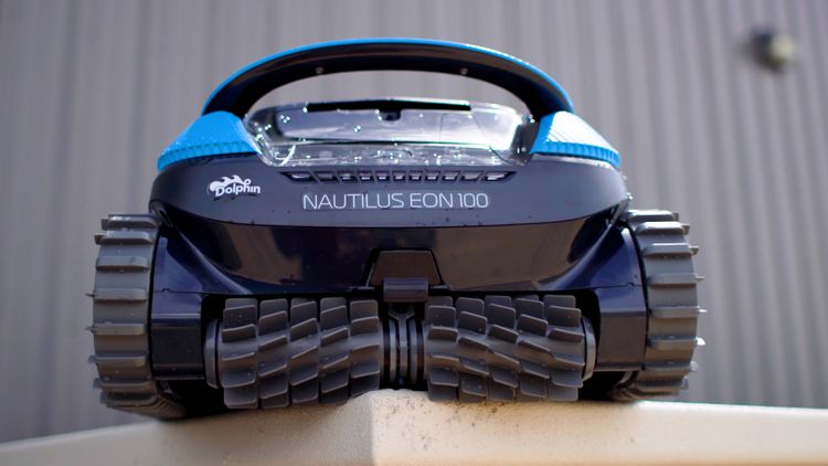 The Dolphin Nautilus EON 100 is Pool Nerd Disapproved