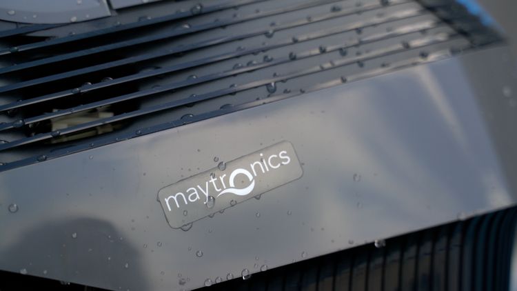 The Maytronics badge on the Quantum Pro's top grille