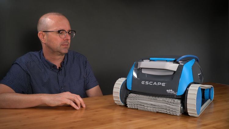 Dolphin Escape and Dolphin E10 side-by-side comparison