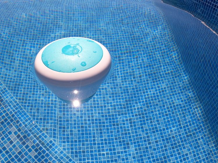 A pool water monitor tracks chemistry trends and sends alerts to your phone