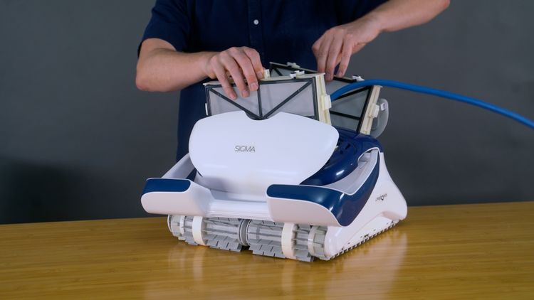 Dolphin Sigma has dual top-loading filters with both mesh and NanoFilter sets included