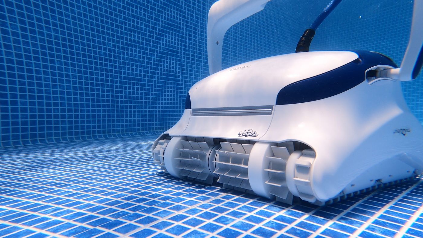 Dolphin Sigma Robotic Pool Cleaner