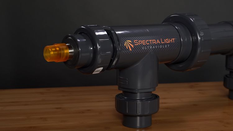 Industrial graphite housing, aerospace-grade double seals, and tool-free lamp changes