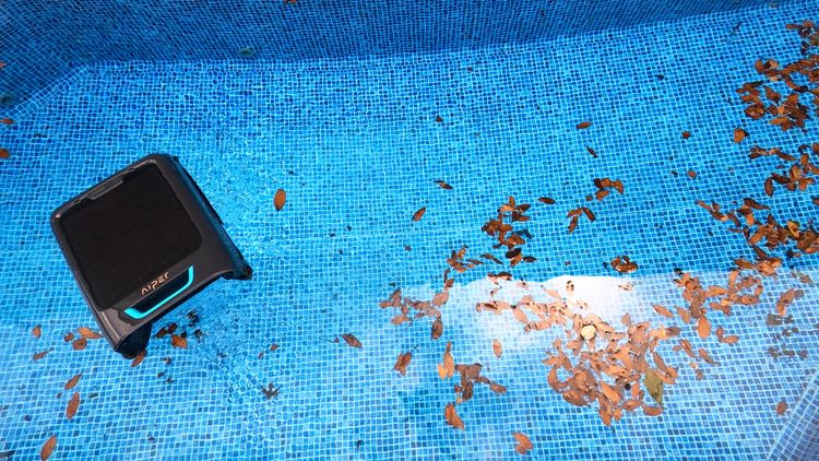Aiper Surfer S2 Robotic Pool Skimmer