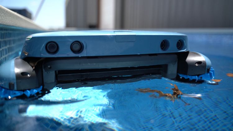 The Beatbot iSkim Ultra can be directed to any spot in your pool using the app
