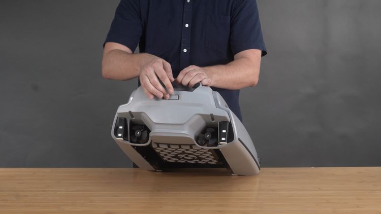 Betta SE Plus dual charging lets you run on solar or charge by directly plugging the robot in